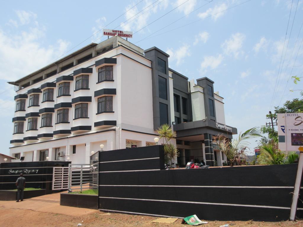 Hotel Sangam Regency Ratnagiri Bagian luar foto